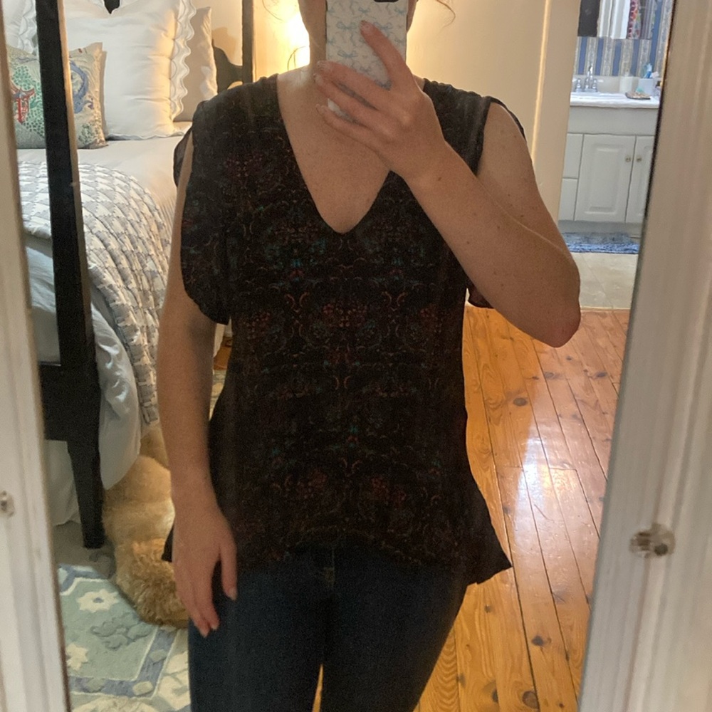 Petal sleeve tunic